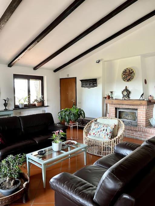 Apartment In Villa La Carruba Rivergaro Ngoại thất bức ảnh